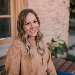 Meet your Posher, Julie